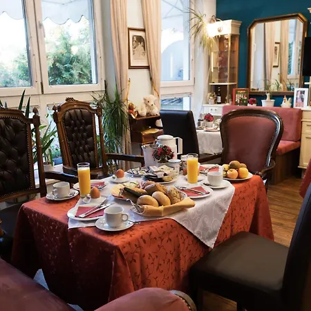 Garni Daniela Urich 3*