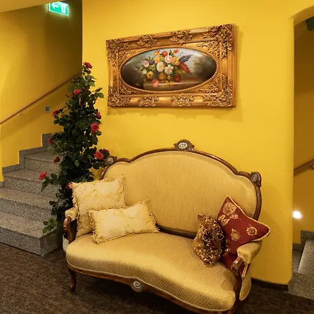 Garni Daniela Urich Hotel