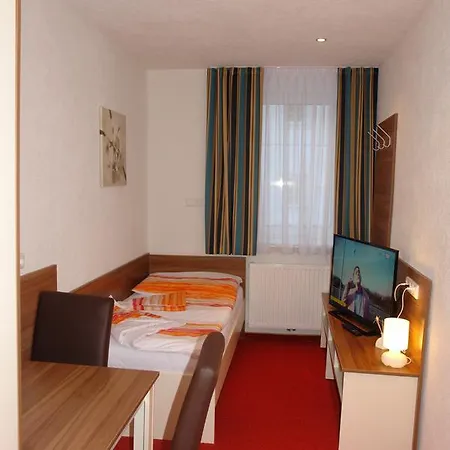 Garni Daniela Urich Hotel 3*