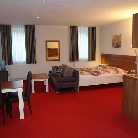 Garni Daniela Urich Hotel 3*